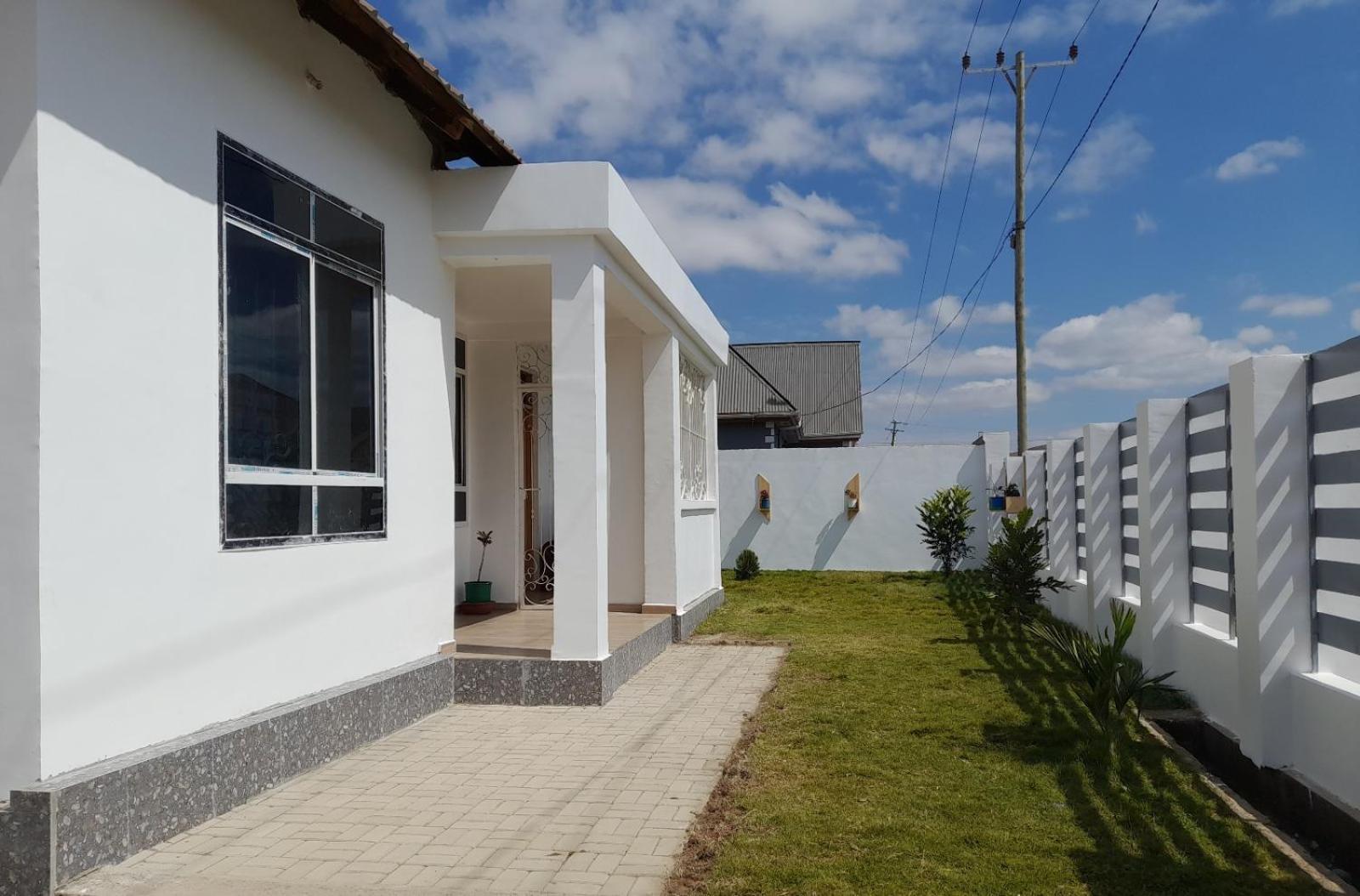 Beskydy Holiday Rentals Mbeya Esterno foto